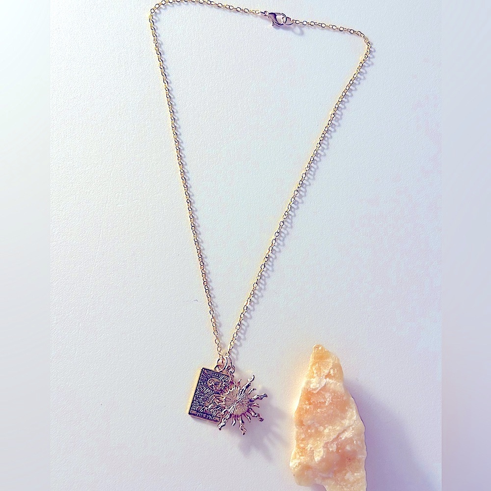 NWOT necklace Sun w “opal” center, The Sun Tarot Card etched goldtone charms 16” - Picture 9 of 11
